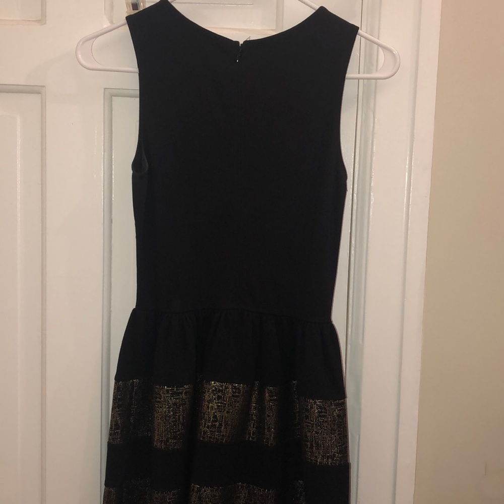 Black Dress - Picture 3 of 4